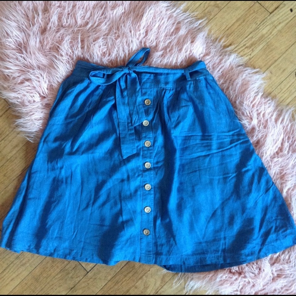 ModCloth Chambray Skirt with Pockets